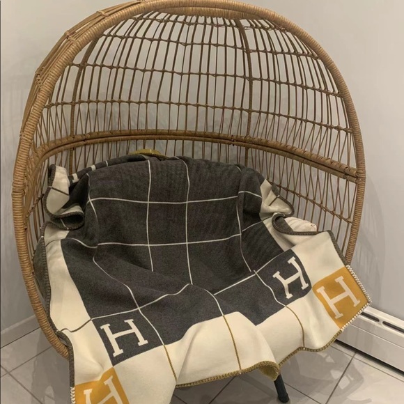 Brand new hermes Avalon blanket - Picture 6 of 8